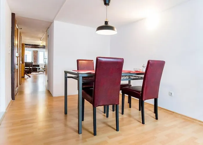 Apartment Maisonette Bolkerstrasse In Dusseldorf